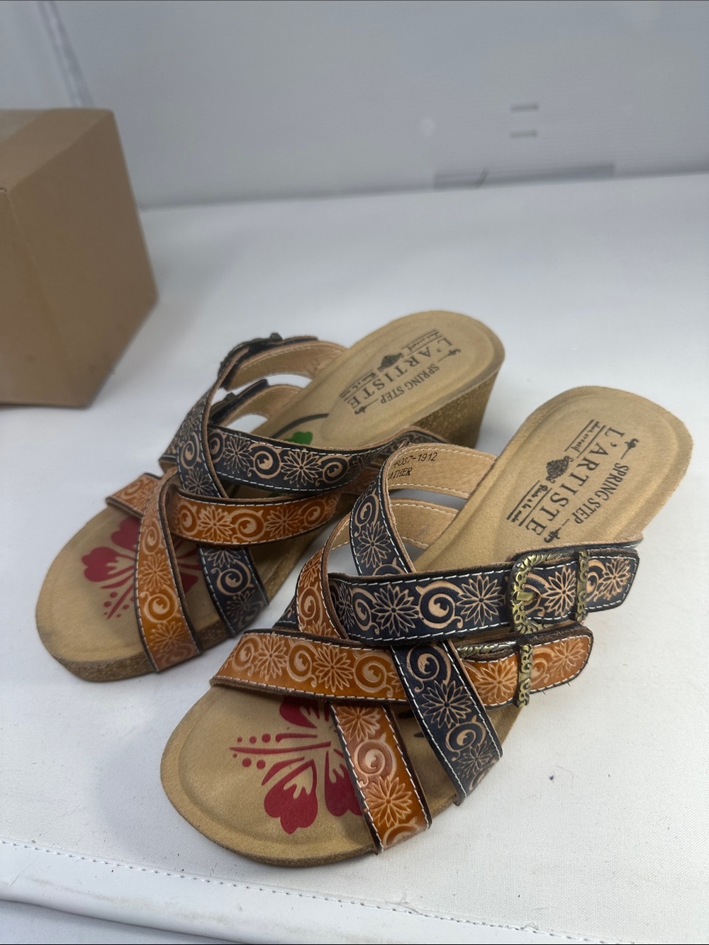 L’Artiste Wedge Sandal Size 37. US 6.5
